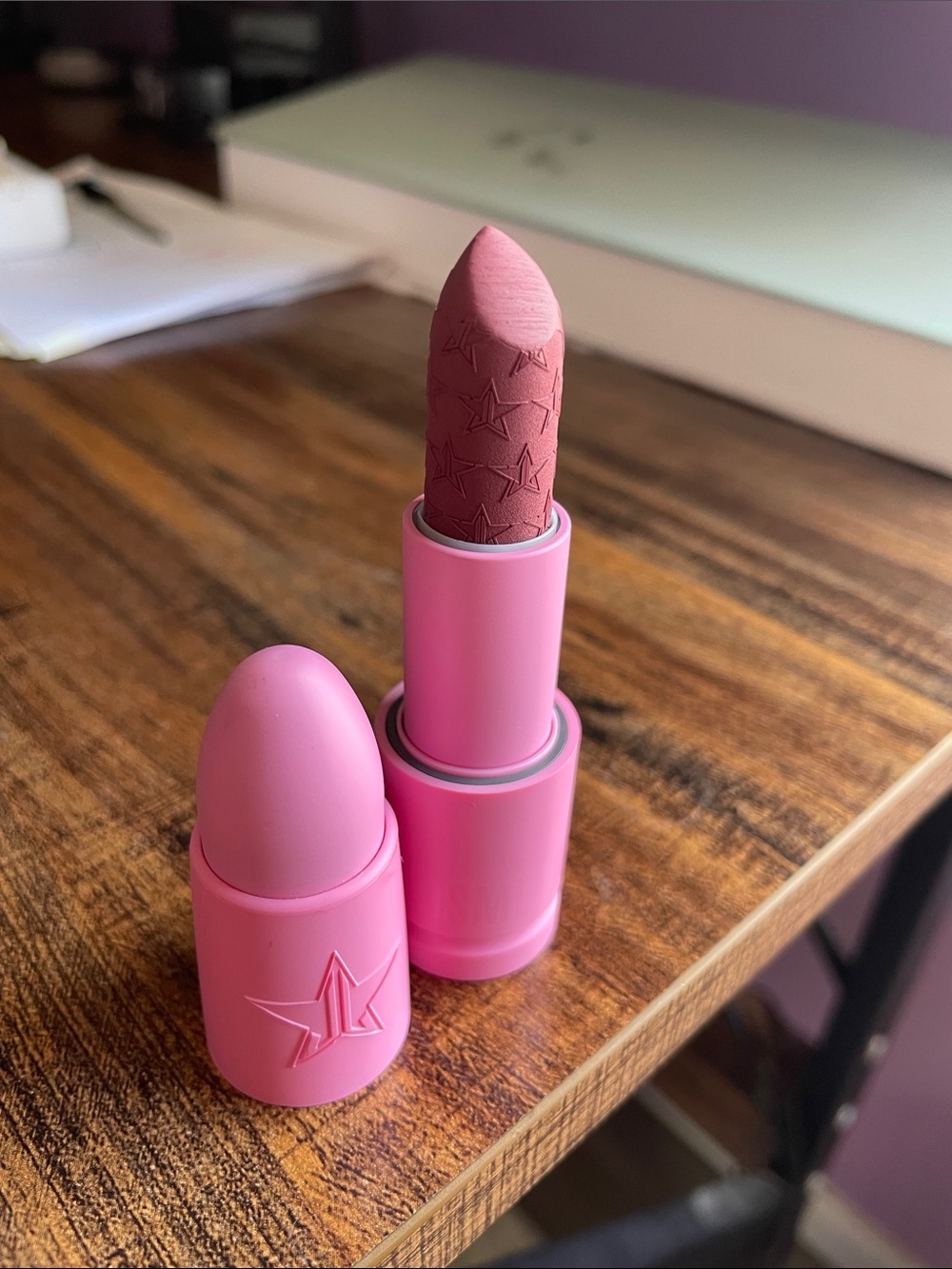 Jeffree Star Lipstick